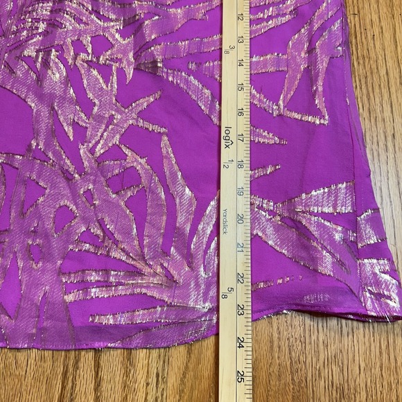 Lilly Pulitzer‎ Shirt Women's Medium Caline Silk Top Wild Fuchsia Palm Leaf - Picture 4 of 9